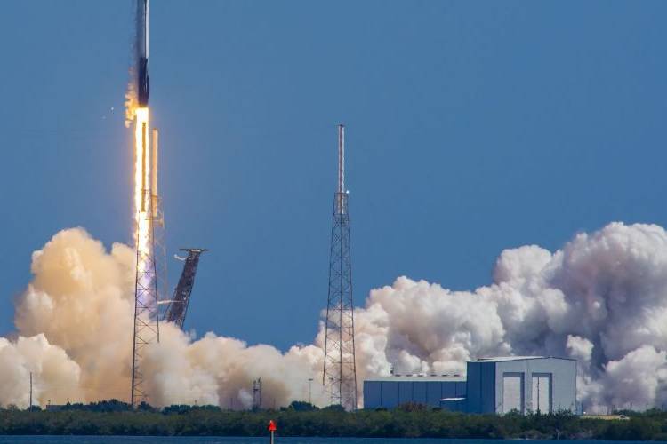 SpaceX เปิดตัวดาวเทียม Starlink 46 ดวงในวันนี้